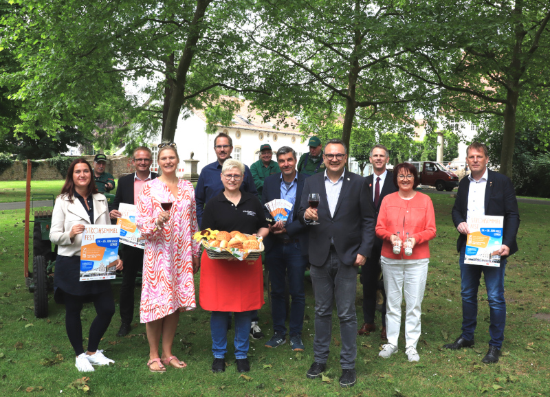 Pressemitteilung Lemgo Marketing_Strohsemmelfest 2022  Lippe News